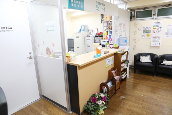 物腰の柔らかいスタッフが受付で優しく迎えてくれる 29442 ma 3 1383118054