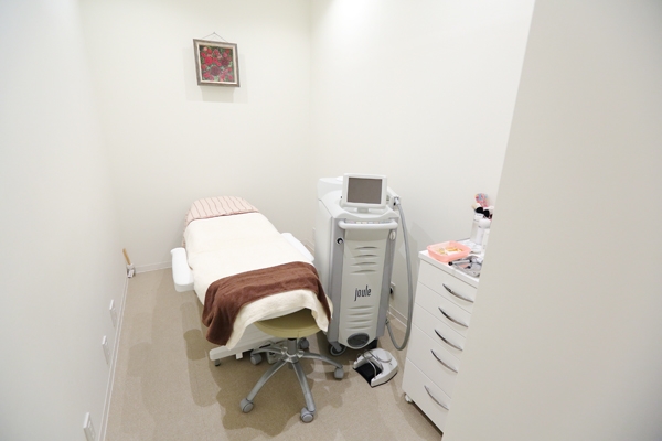 美容皮膚科領域の機器も充実 41165 ma 3 1411640934