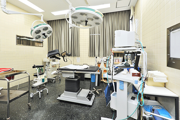 豊富な経験をもつ産婦人科専門の医師が手術も担当する Cs5